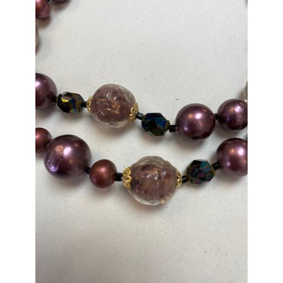 vintage 1950s multi strand purple beaded necklace and earrings, costume jewelry - Picture 7 of 8